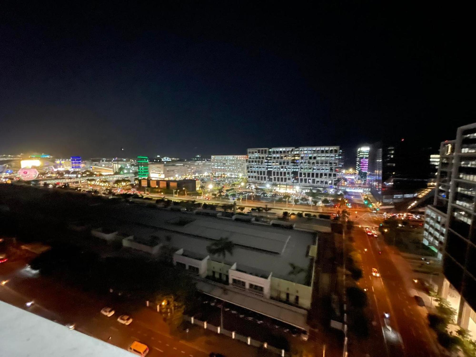 Shore Residences, Mall Of Asia Complex Stays By Pbyy Manilla Buitenkant foto